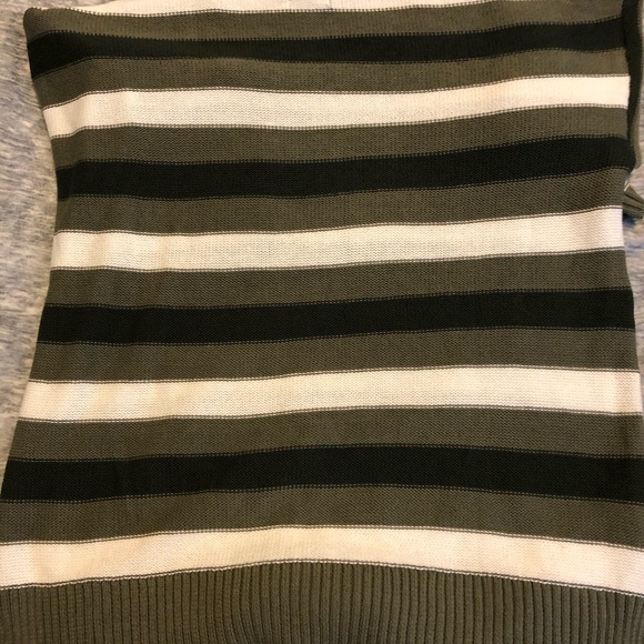 Lightweight Eddie Bauer Sweater NWT - Picture 4 of 4
